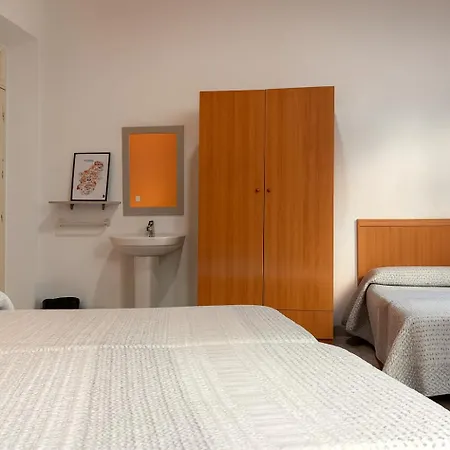 Pensión Casa Antares 2*