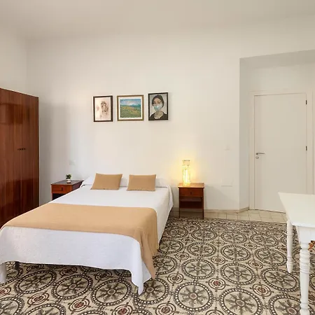 Pensión Casa Antares Granada
