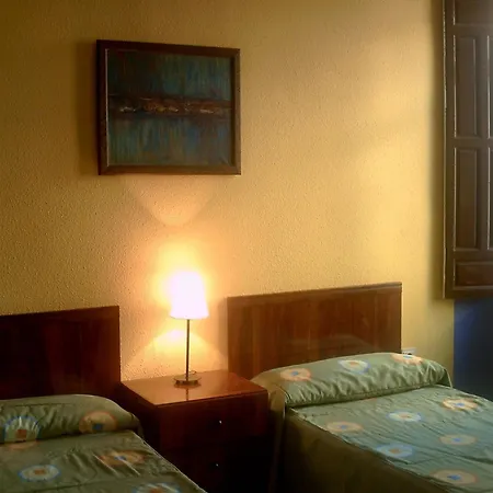 Casa Antares Pensión 2*